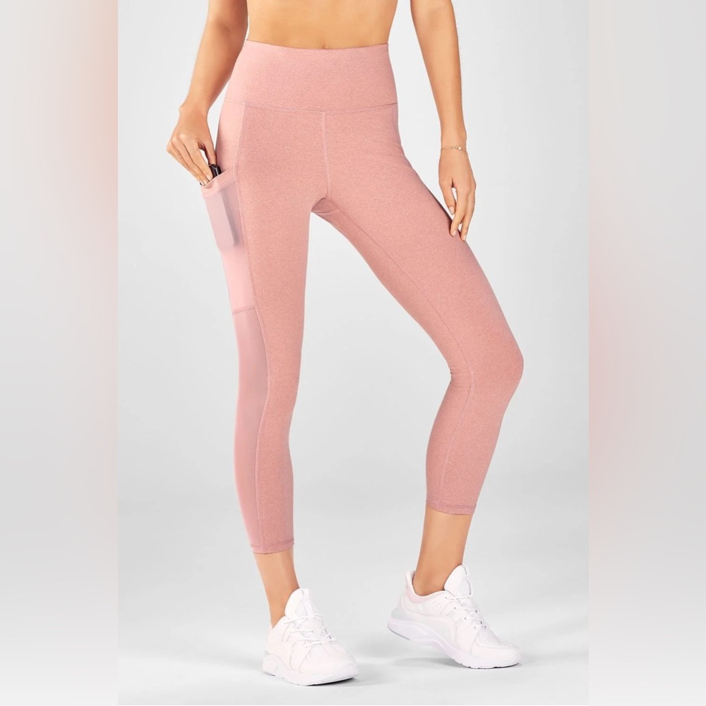 Fabletics high waisted capri in rosebloom heather